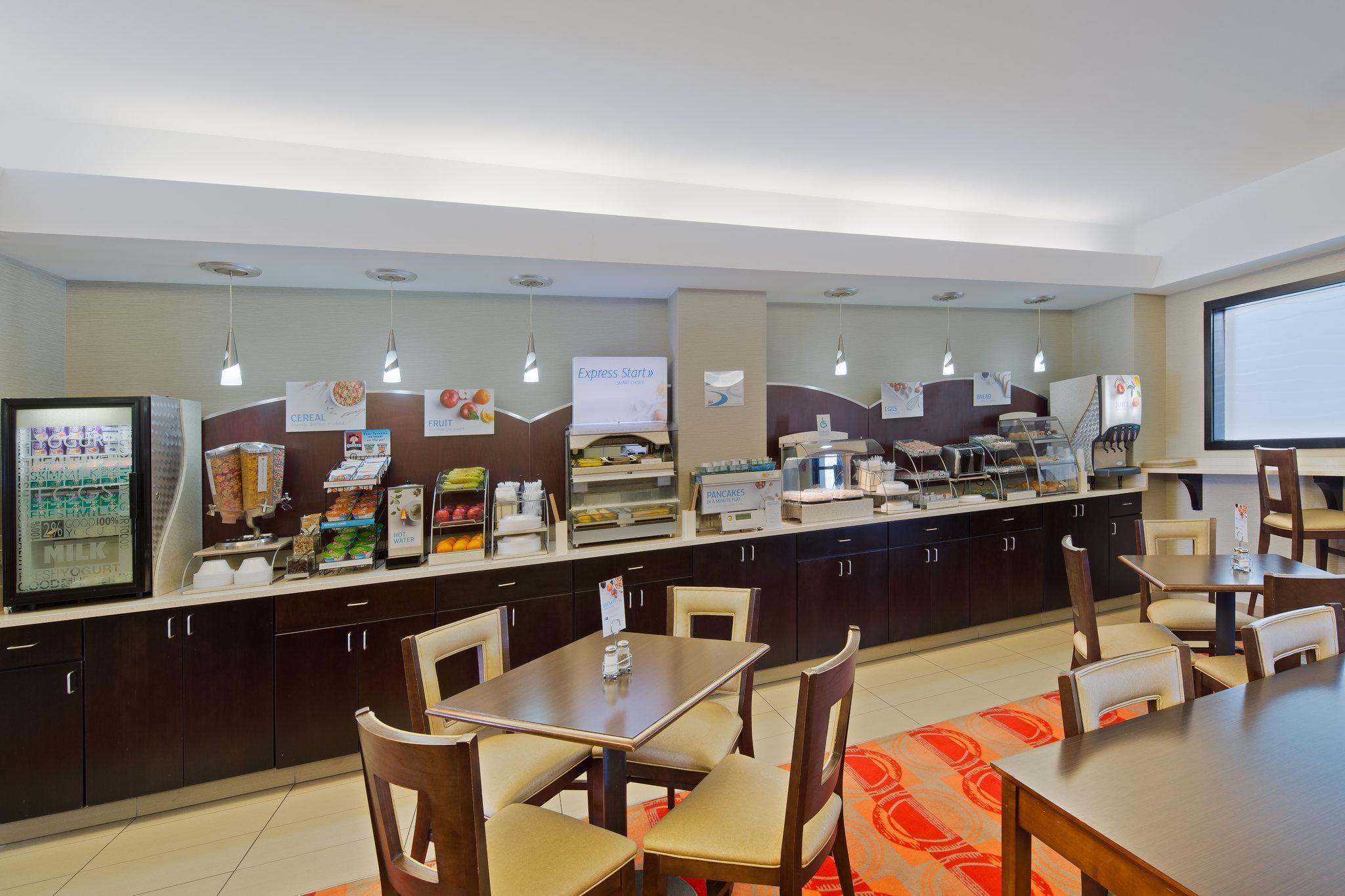 Holiday Inn Express Harrisburg Ne, An Ihg Hotel Manadahill Bagian luar foto