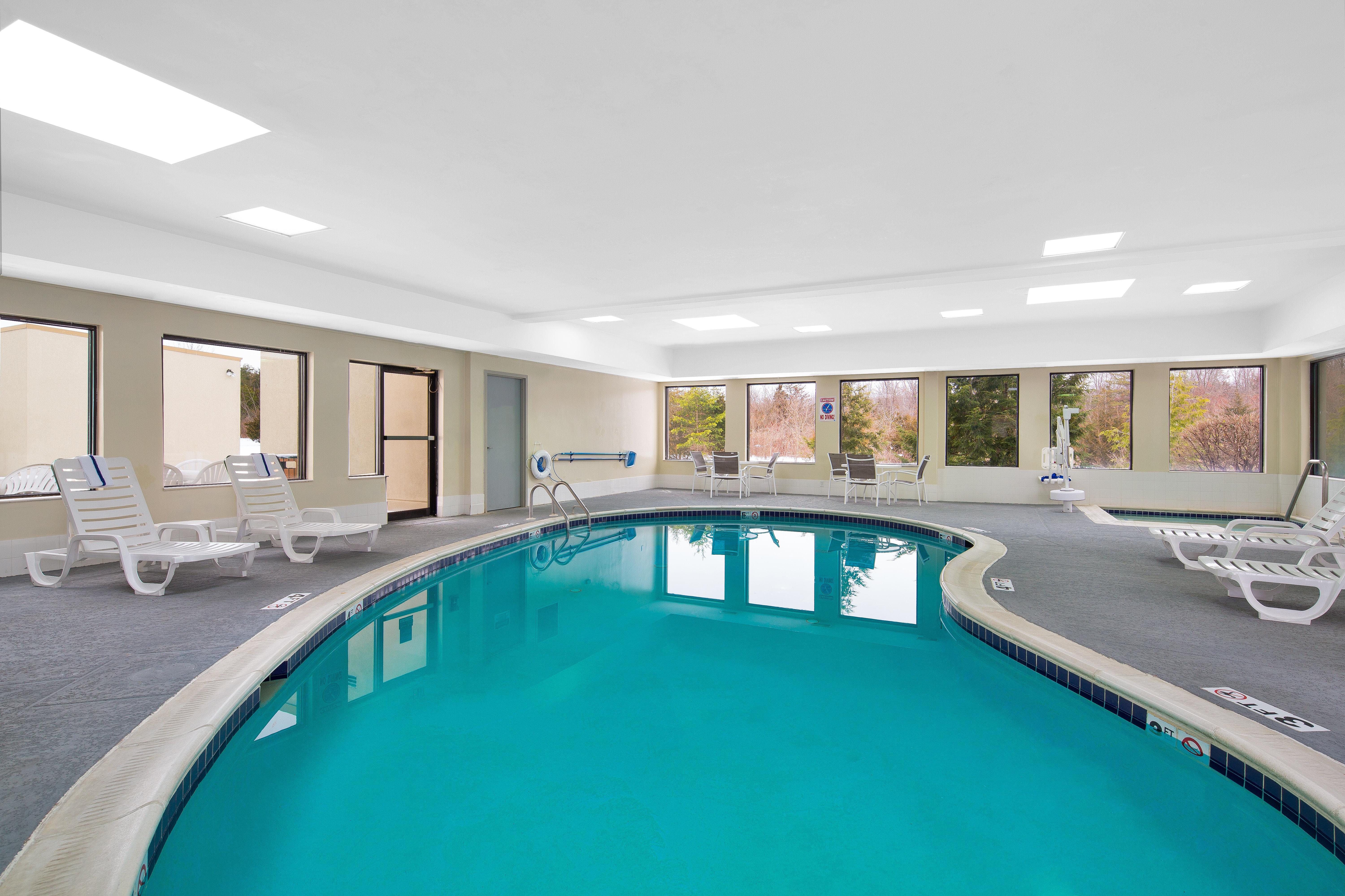 Holiday Inn Express Harrisburg I-81 - Hershey By Ihg Manadahill Bagian luar foto
