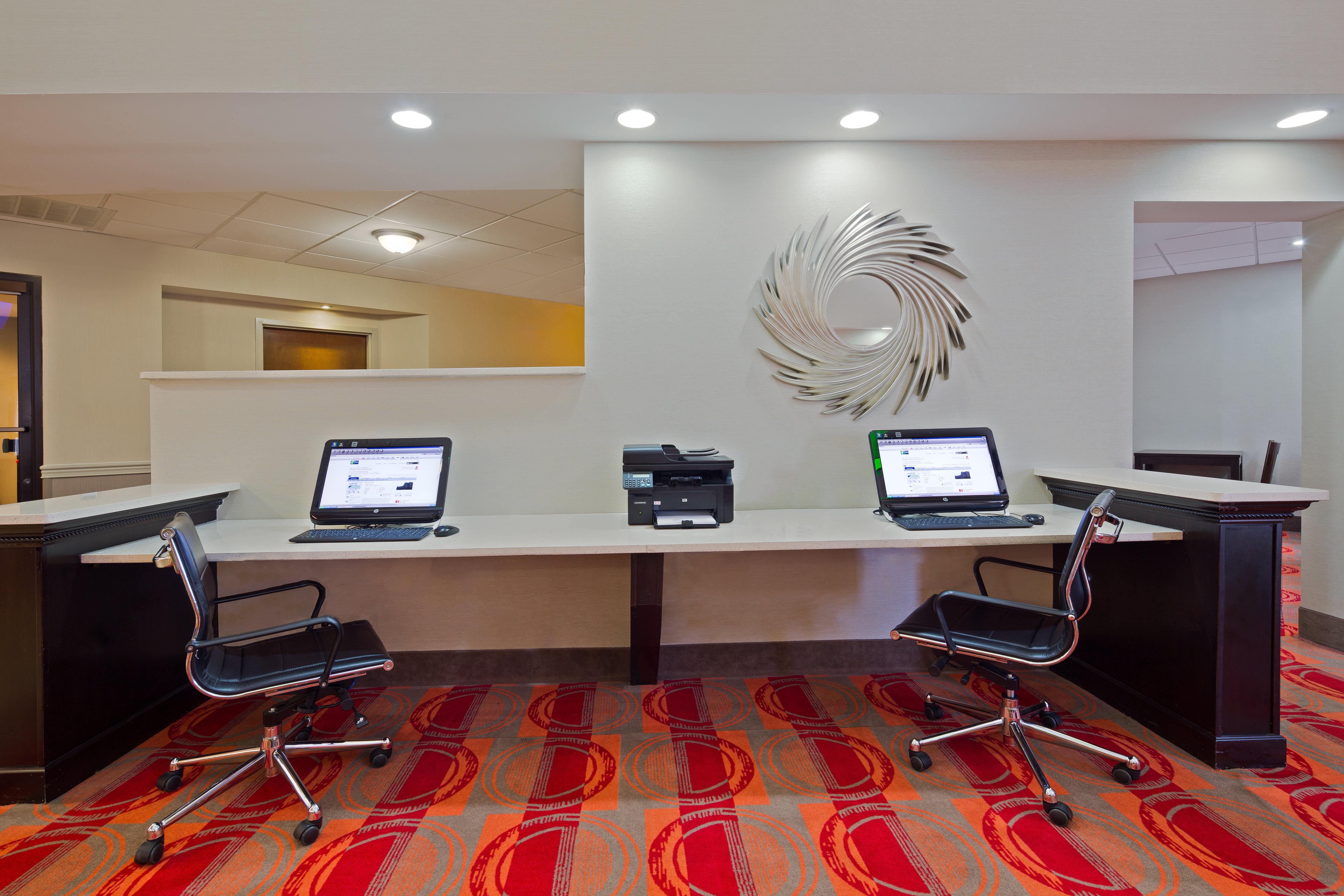 Holiday Inn Express Harrisburg I-81 - Hershey By Ihg Manadahill Bagian luar foto