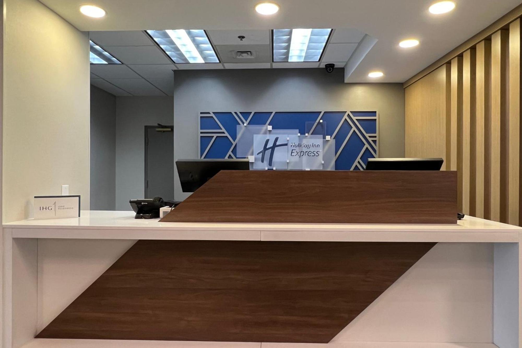 Holiday Inn Express Harrisburg I-81 - Hershey By Ihg Manadahill Bagian luar foto
