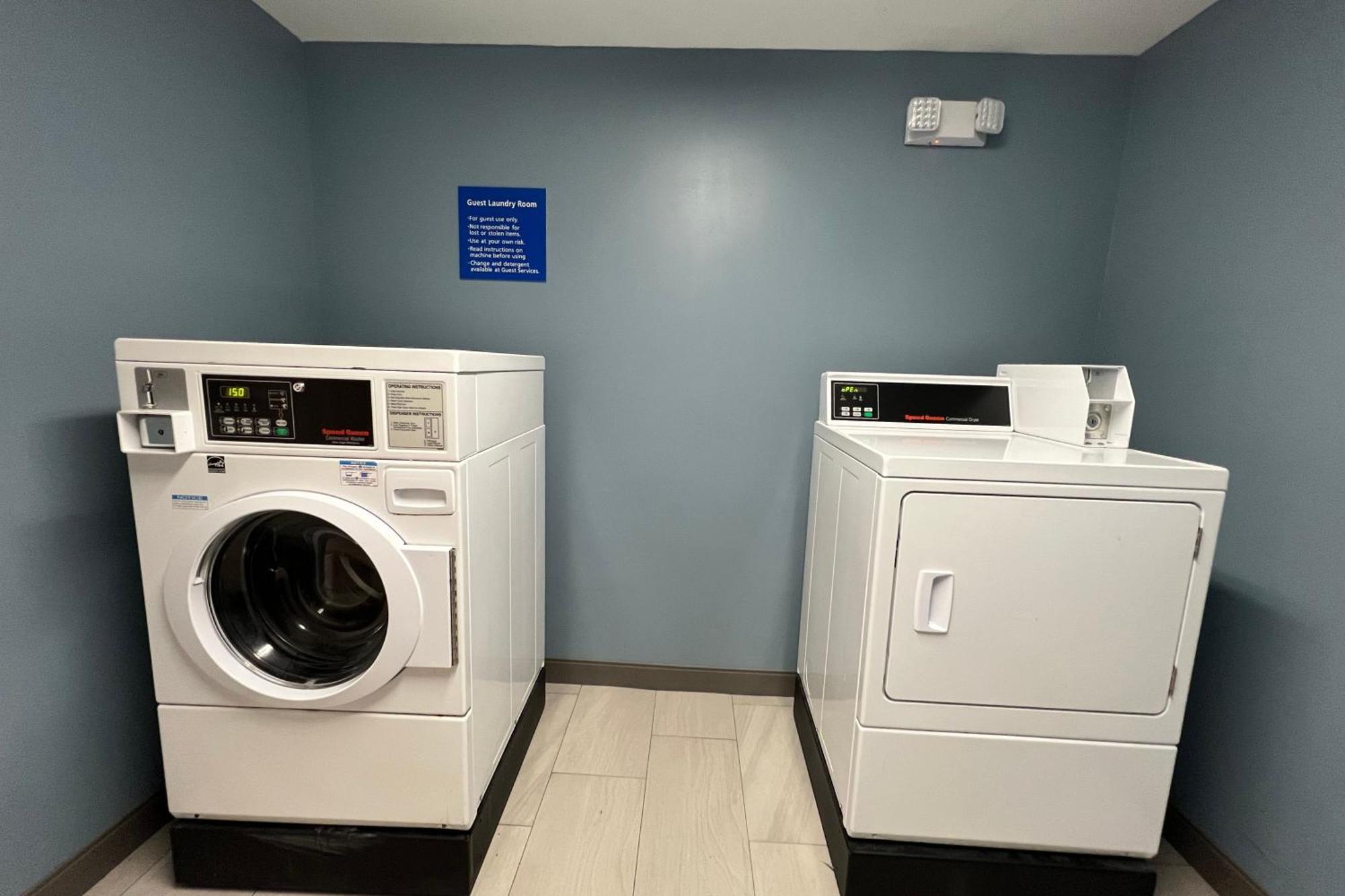 Holiday Inn Express Harrisburg I-81 - Hershey By Ihg Manadahill Bagian luar foto