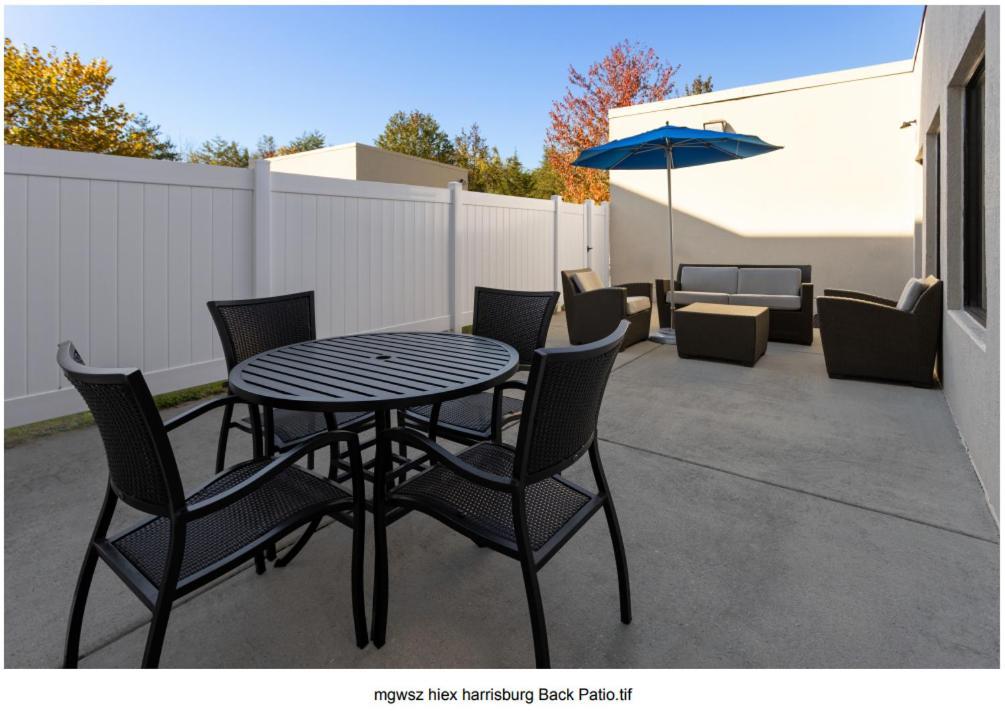 Holiday Inn Express Harrisburg I-81 - Hershey By Ihg Manadahill Bagian luar foto