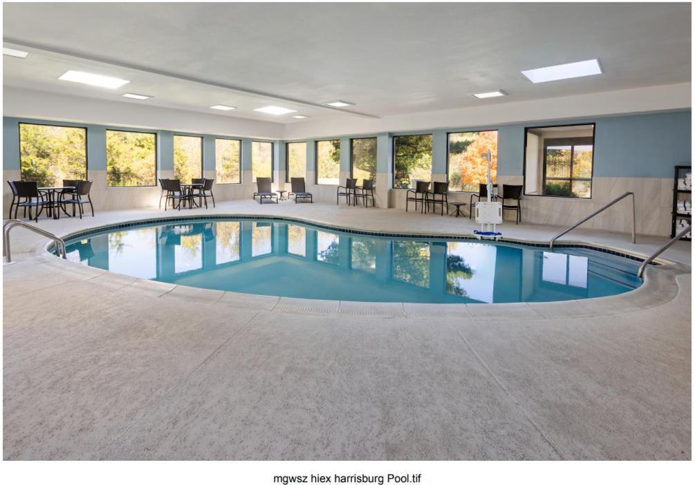 Holiday Inn Express Harrisburg I-81 - Hershey By Ihg Manadahill Bagian luar foto