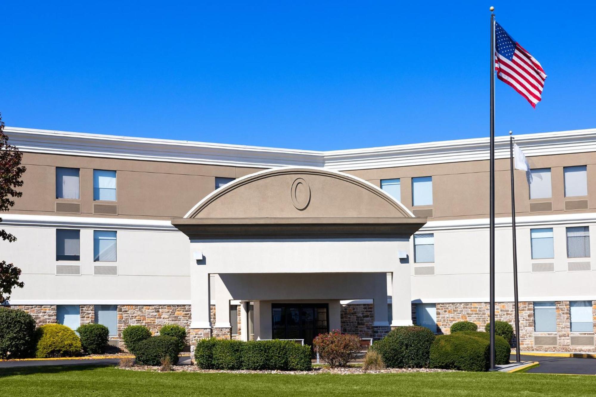 Holiday Inn Express Harrisburg I-81 - Hershey By Ihg Manadahill Bagian luar foto